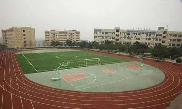 重庆市万州职业教育中心图片,学校环境好吗